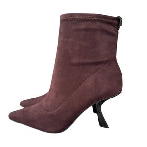NIB KARL LAGERFELD KELSA HEELED BOOTIE